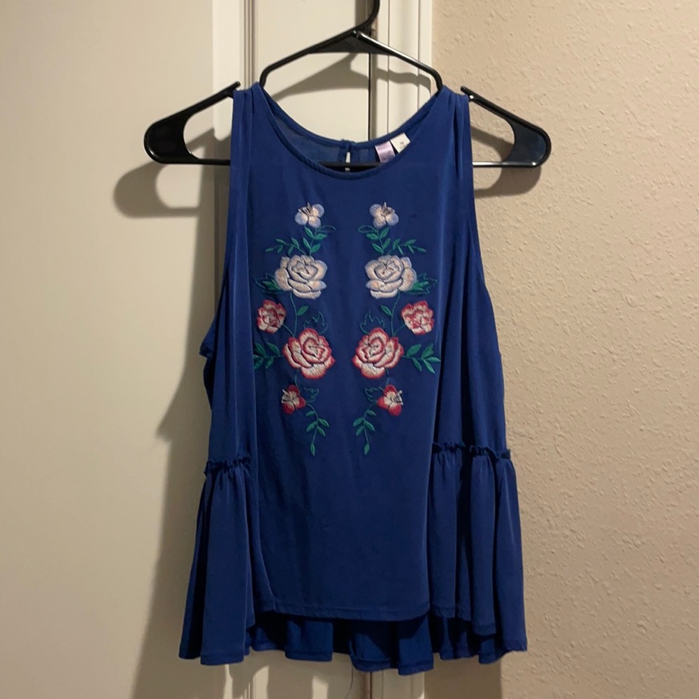 Navy tank with embroidered flowers